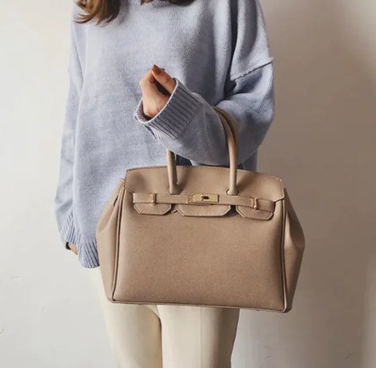 Elegant Shoulder Bag