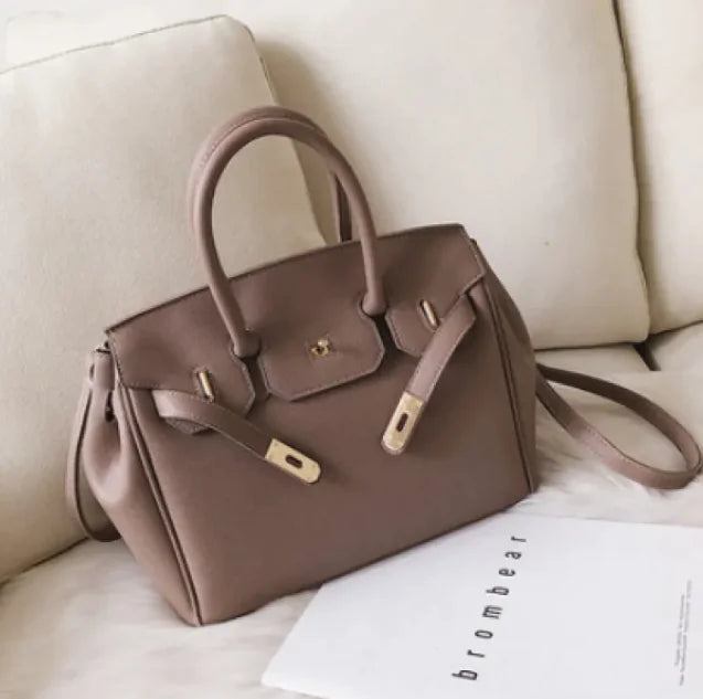 Elegant Shoulder Bag